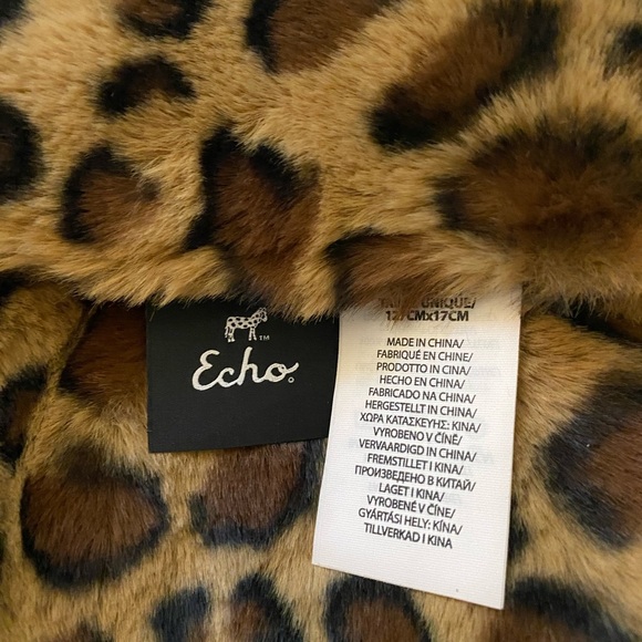 Echo Plush Faux Cheetah Fur Pull Through Plush Scarf - Picture 3 of 8